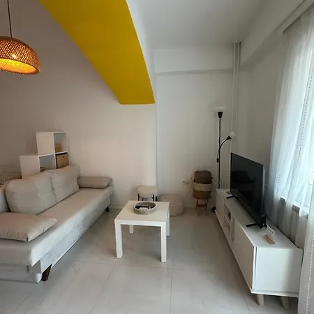 Sunny Nook Апартаменты Скопье